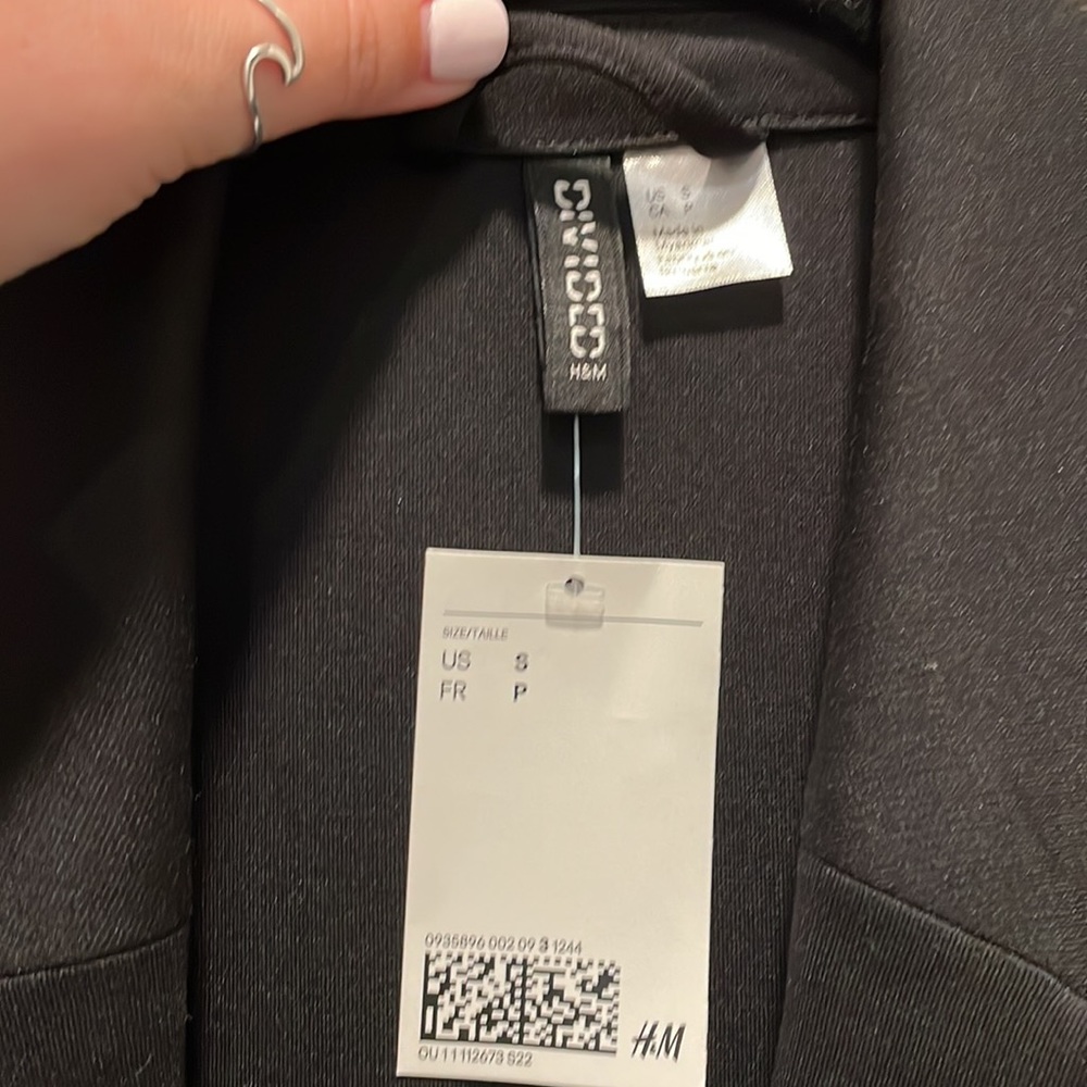NWT H&M Black Open Front Blazer - Picture 2 of 5